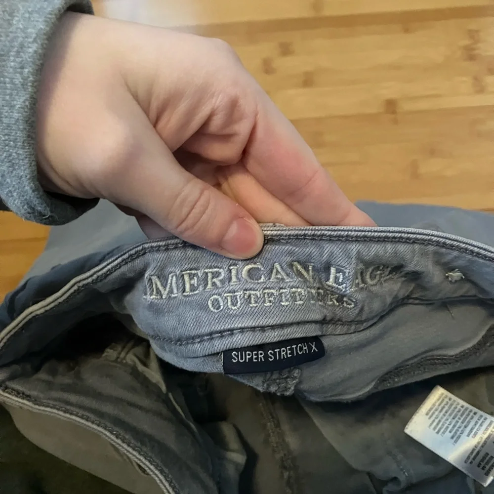 American Eagle grey hi-rise Jegging jeans size 4 - Picture 5 of 10